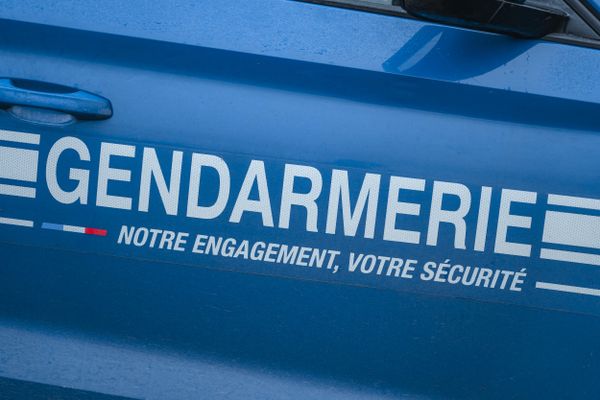 La gendarmerie et la police judiciaire ont procédé à 20 interpellations impliquées dans des trafics de drogues en Indre-et-Loire.