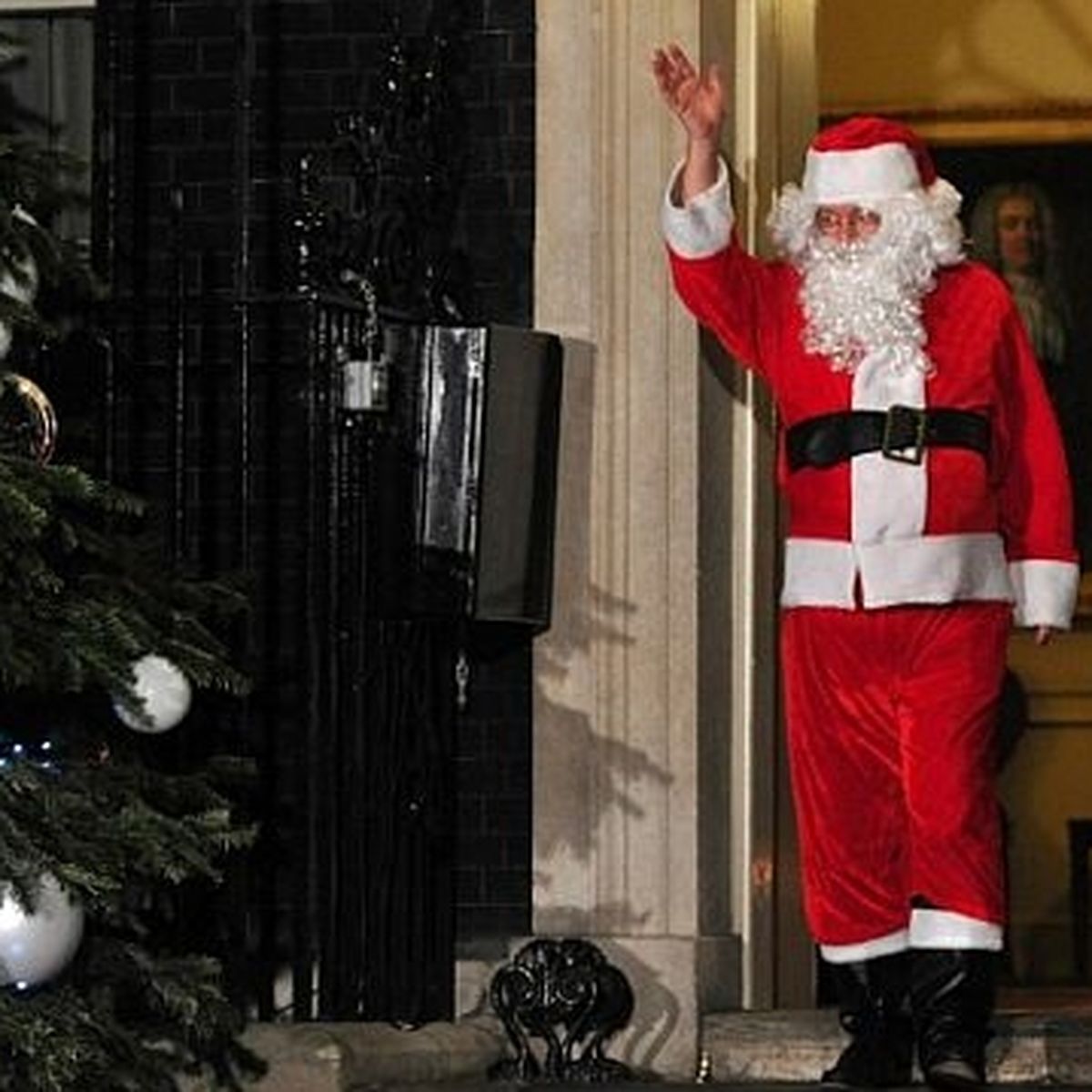 Mais Qui Est Vraiment Le Pere Noel