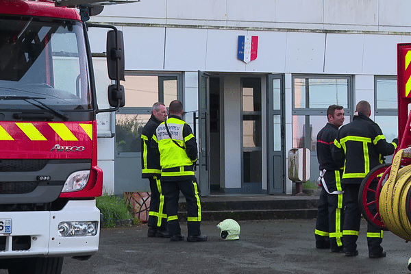 Un feu de poubelle dans un lycée de Laval, une partie de l'établissement fermé pour la journée