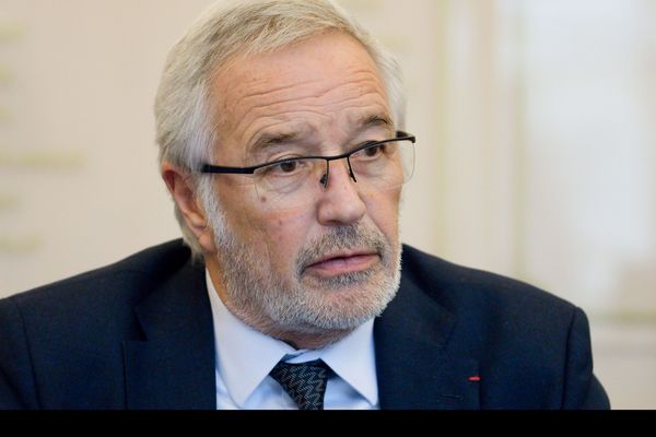 François Rebsamen, lors de la conférence de presse sur les violences commises lors des manifestations de "gilets jaunes".