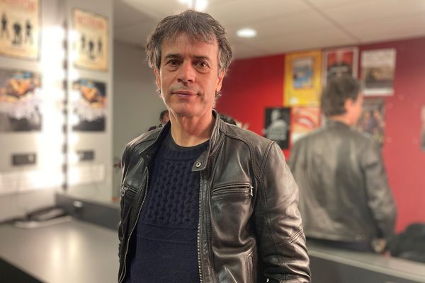 Denez Prigent : "Les musiciens tissent des habits autour d’un corps, qu'est ma voix. Et puis j'orchestre. Je ne sais ni lire ni écrire la musique donc je fais tout d’instinct."