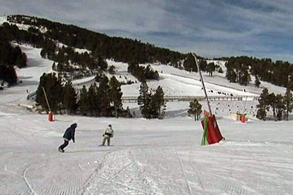 Les premières glisses sur le domaine skiable des Angles