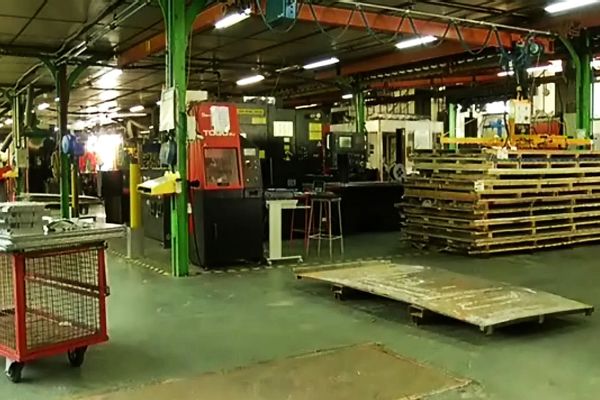 Cette entreprise à Sainte-Marie-sur-Ouche ne peut pas reprendre son activité, les machines-outils ont été inondées et sont à l'arrêt.