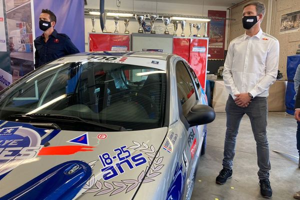 Le champion de rallye Sébastien Ogier était de passage ce mercredi 15 septembre au lycée professionnel Roger-Claustres de Clermont-Ferrand.