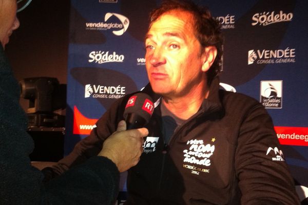 Bertrand de Broc lors de la conférence de presse à son retour au port