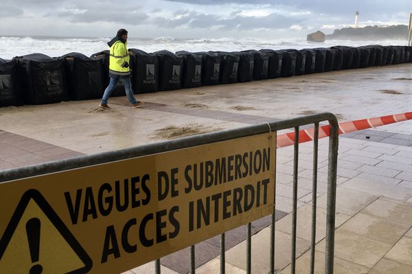 Alerte vagues submersion à Biarritz