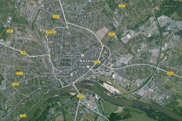 Nevers par Google Maps