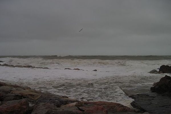 Des vagues de 7 à 8 mètres sur le littoral catalan.