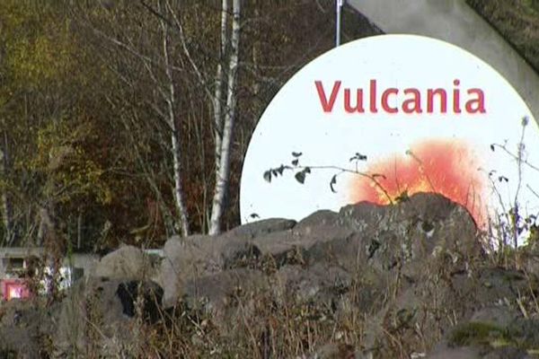 Vulcania rouvrira ses portes le 16 mars 2016.