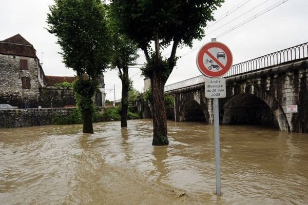 Le gave de Pau à Orthez.