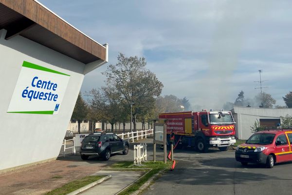 Incendie au centre équestre de Poitiers - 19/10/2020