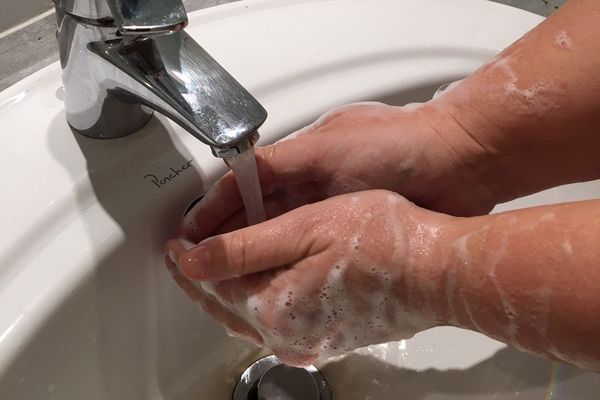 le lavage des mains: recommandation numéro 1 contre les épidémies hivernales 