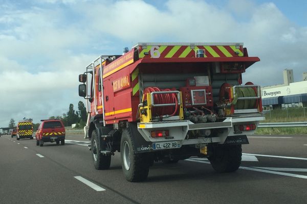 Une colonne avec 12 camions citernes est en route pour le Sud de la France, au départ de Bourgogne et de l'Est.