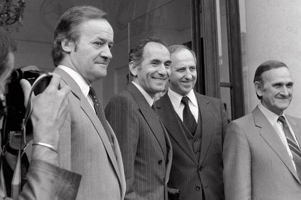 En 1981, ils sont quatre ministres communistes à entrer au sein du gouvernement de Pierre Mauroy