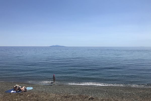 Illustration / En cas d'ouverture des plages, certains maires redoutent qu'elles attirent beaucoup plus de monde que sur notre photo