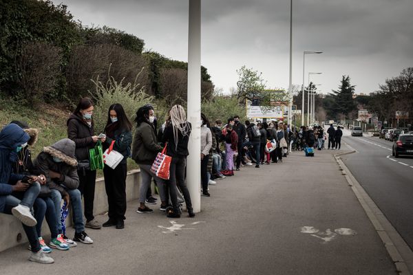 Distribution de colis alimentaires aux étudiants de l'Université de Perpignan, le 3 mars 2021, image d'illustration.