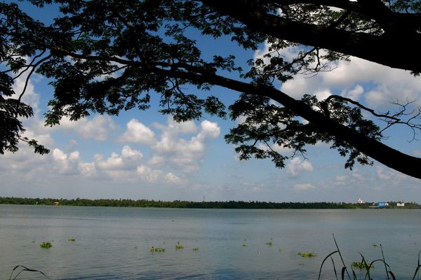 Les conditions anticycloniques se maintiennent