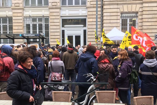 Les postiers de Rennes sont en grève depuis le 9 janvier