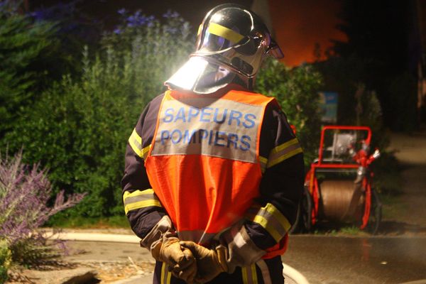 Les pompiers n'ont pas pu sauver l'occupante des lieux. (image d'illustration)