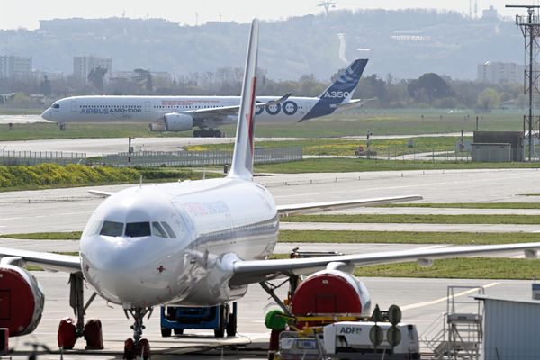 Une grève des contrôleurs aériens est organisés lundi 20 novembre 2023. Un quart des vols à l'aéroport de Toulouse-Blagnac (Haute-Garonne) seront annulés.