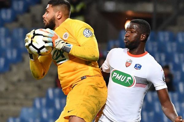 Ibrahima Conte (à droite) rejoint les Chamois Niortais en prêt. 