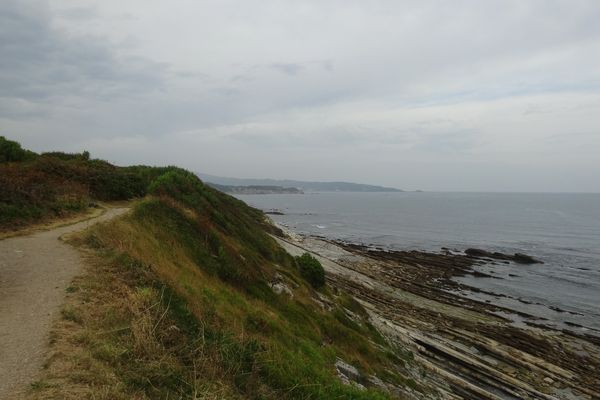 Vue de la corniche basque depuis Urrugne