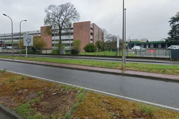 L'accident s'est produit avenue des Etats-Unis à Toulouse.