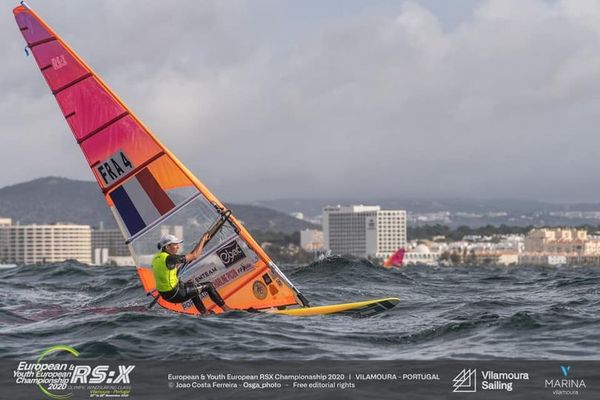 Charline Picon médaille d'or aux  championnats d'Europe au Portugal