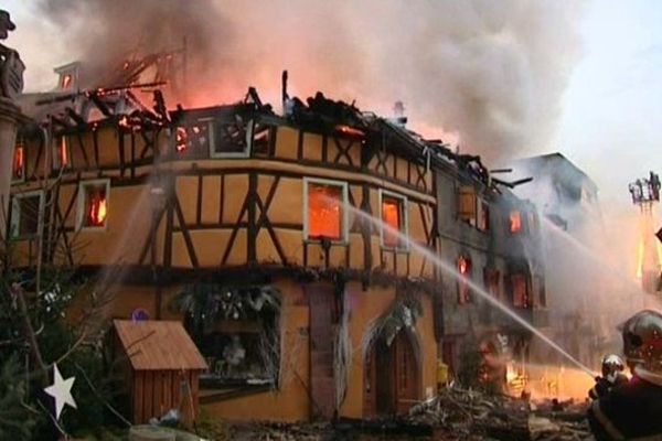 Incendie à Riquewihr, polémique autour de l'intervention des pompiers 