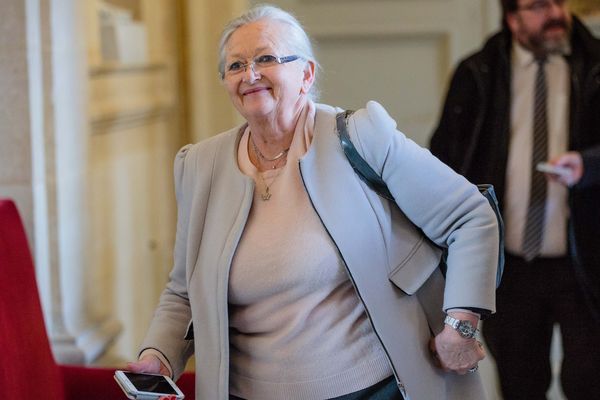 Catherine Queré, dans les couloirs de l'Assemblée Nationale en mars 2016.