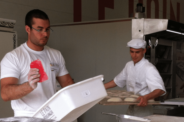 Tony Doré, grand vainqueur ce mercredi, du concours de la meilleure baguette de tradition française. 