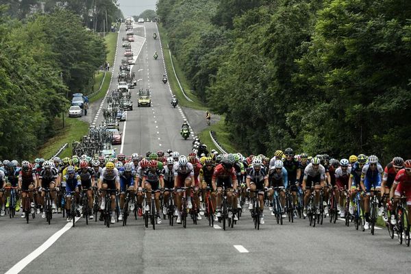 Replay Video Tour De France 2018 Revoir La 18e Etape Entre Trie Sur Baise Et Pau En Integralite