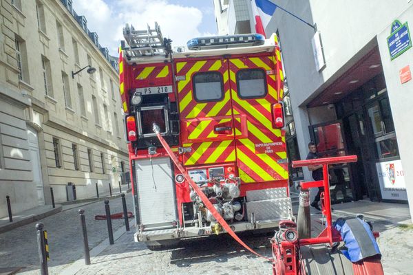 Les pompiers sont sur place pour tenter de comprendre l'explosion. Photo d'illustration