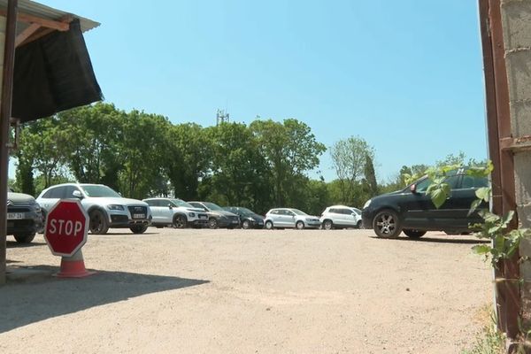 VIDEO. Aéroport d'Orly : attention aux parkings illégaux