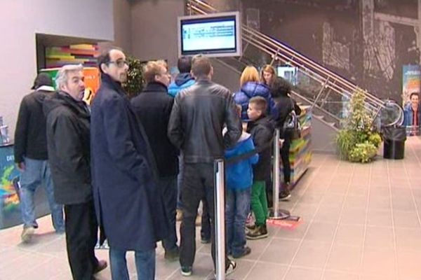 Le nouveau cinéma Le Paris a ouvert ses portes jeudi dernier à Clermont-Ferrand. Un bâtiment flambant neuf au coeur du carré Jaude 2. Qui a accueilli 1 000 spectateurs en moyenne chaque jour.