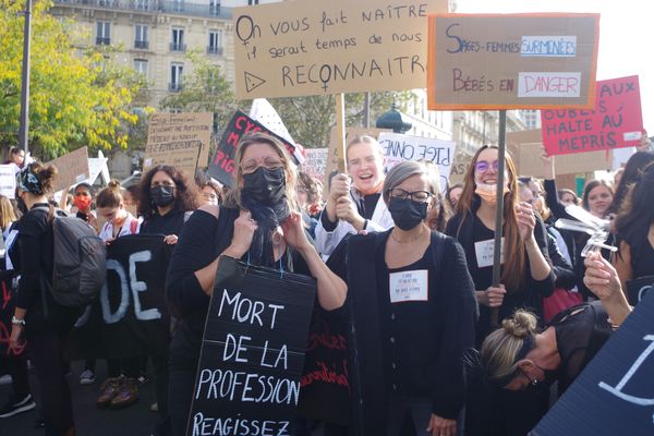 Le 7 octobre, de nombreuses sages-femmes francs-comtoises sont allées à Paris pour manifester