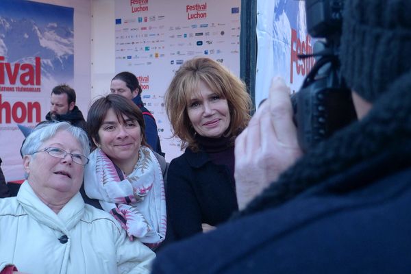 Clémentine Célarié, la présidente du Jury Fiction avec le public