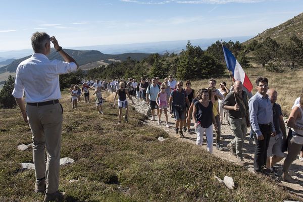 En 2017, l'ascension du mont Mézenc symbolisait le début de la campagne pour la présidence du parti Les Républicains. Un an plus tard, le chef de file a bien du mal à maintenir l'unité de sa famille politique.