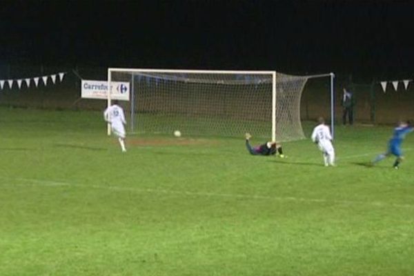 Un des 2 buts encaissés par Gouzon lors des prolongations