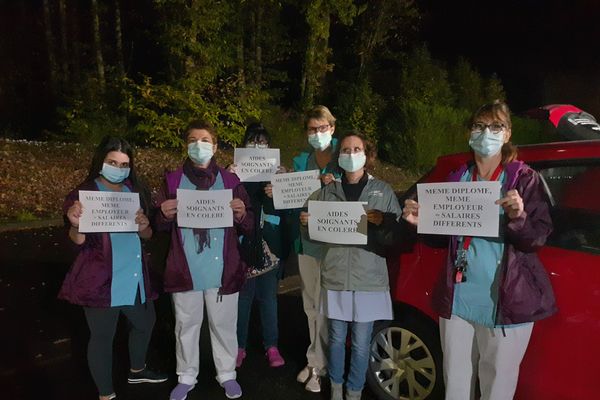 Les aides-soignantes à domicile du SSIAD public de Montlouis-sur-Loire.