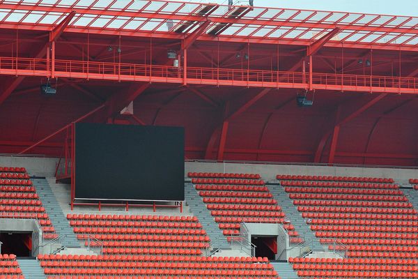 Le Stade du Hainaut va-t-il rester vide le 30 novembre prochain ? 