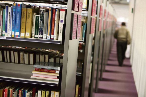 A Paris, le personnel des bibliothèques appelé à la grève contre le pass sanitaire. Plusieurs établissement ont déjà fermé leurs portes.