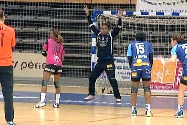 Les filles du HAC Handball se sont inclinées face à Dijon.