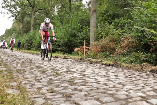 Cette 121ᵉ édition du Paris-Roubaix voit une augmentation de la distance de pavés à 55,7 km (54,5 km en 2023), soit le total le plus élevé depuis 30 ans !