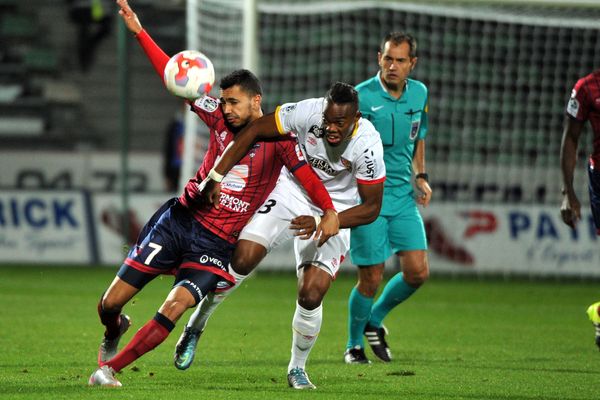 Le 26 octobre 2015, au stade Montpied, en clôture de la 12ème journée de Ligue 2, Clermont et Lens se sont séparés sur le score de 2 partout.