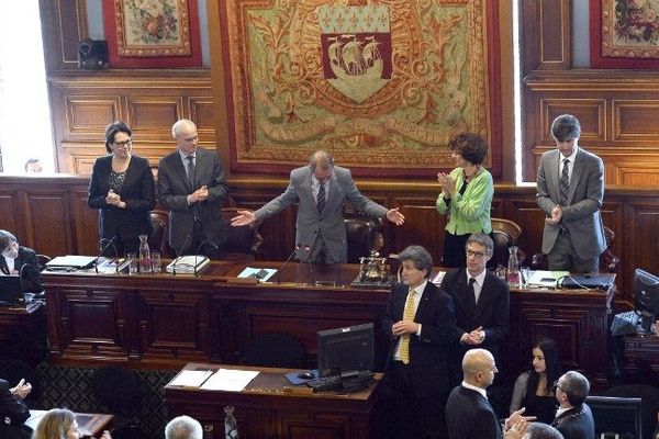 Après 13 années de mandat, Bertrand Delanoë a tiré sa révérence à son dernier conseil de Paris.