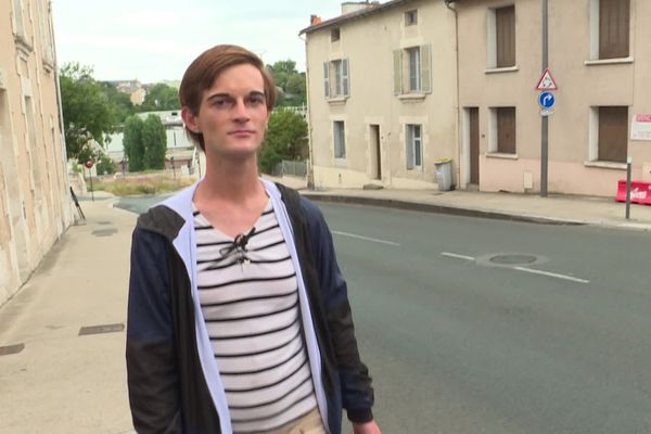 Mendy, 22 ans, a été victime d'une agression transphobe dans la nuit de jeudi à vendredi, sur le viaduc Léon-Blum.