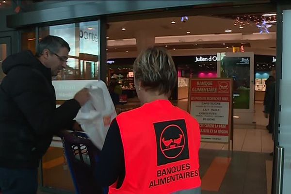 La collecte dans un supermarché toulousain