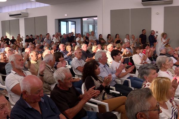 Les meetings de l'entre-deux-tours des deux candidats se sont déroulés mercredi 3 juillet en fin de journée.