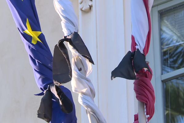 Les drapeaux de la Collectivité ont été mis en berne en hommage à Yvan Colonna.